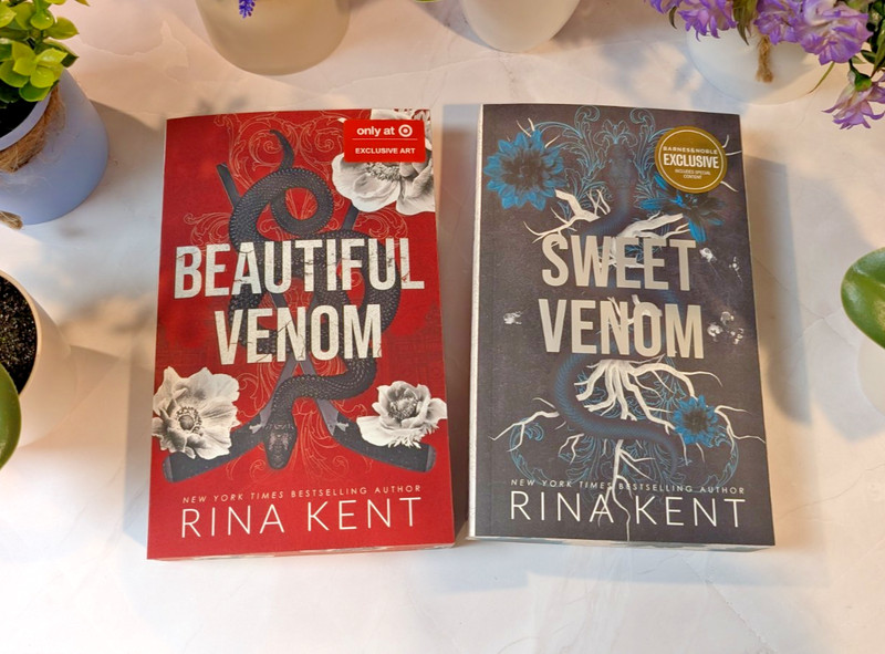 Beautiful Venom + Sweet Venom (Vipers #1 , #2) Deluxe Edition Sprayed Edges/Art