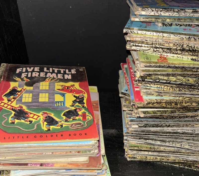 10 Vintage Little Golden Books – Random Selection – Various Years & Cond gallery