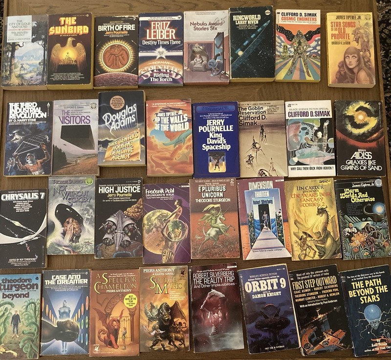 VTG Lot of 32 Sci-fi Books PIERS ANTHONY Sturgeon Pournelle Pohl Silverberg