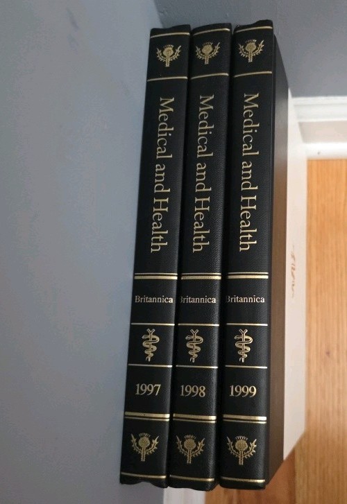 Encyclopedia Britannica Medical and Health Annuals 1997 1998 1999
