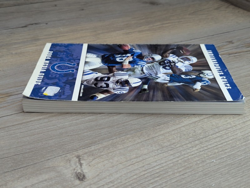 Indianapolis Colts NFL Football 2004 Media Guide Peyton Manning Edgerrin James gallery
