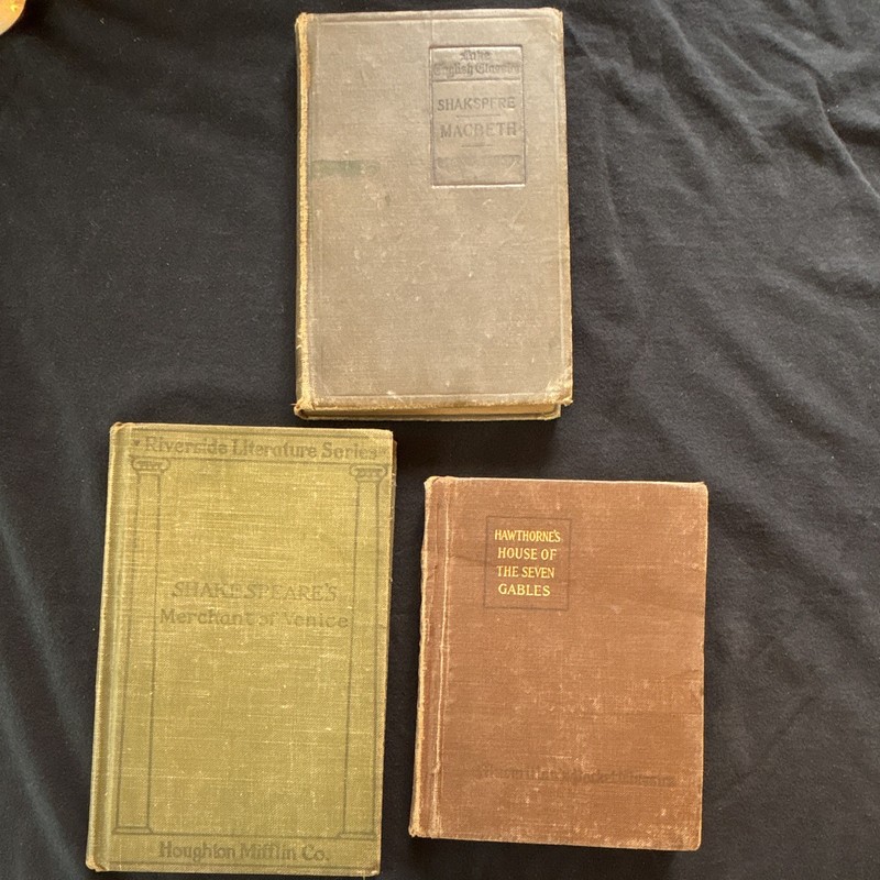 Shakespeare & Hawthorne Lot 3 Hardcover Macbeth Merchant of Venice Seven Gables