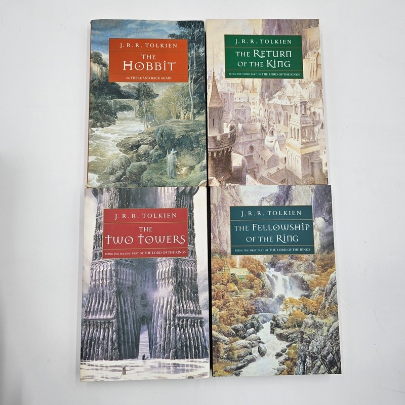 J.R.R. Tolkien The Hobbit & Lord of the Rings 4 Book Boxed Set Alan Lee Art PB gallery