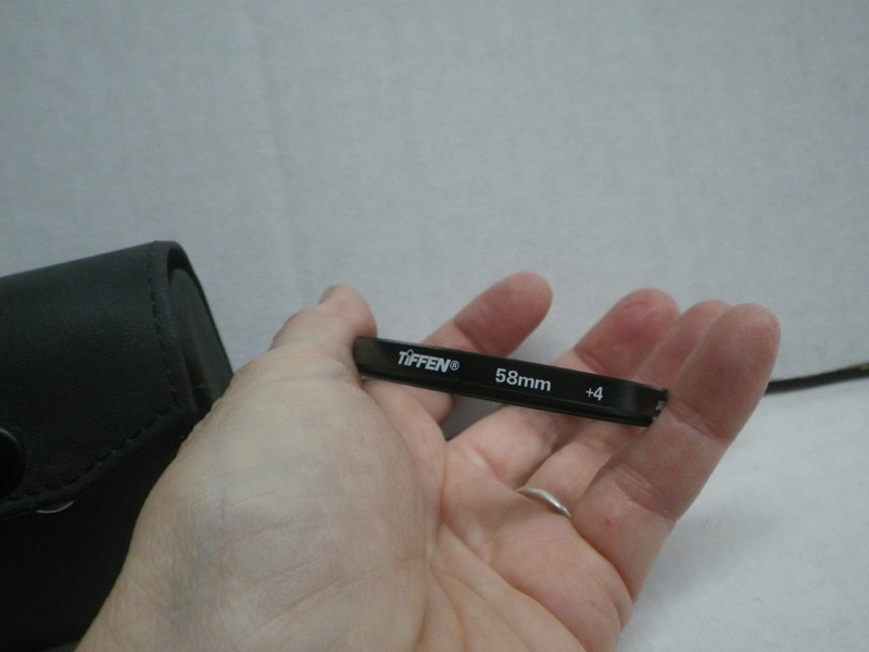 Tiffen 58mm Close-up Lens Set +1, +2, +4 in case gallery