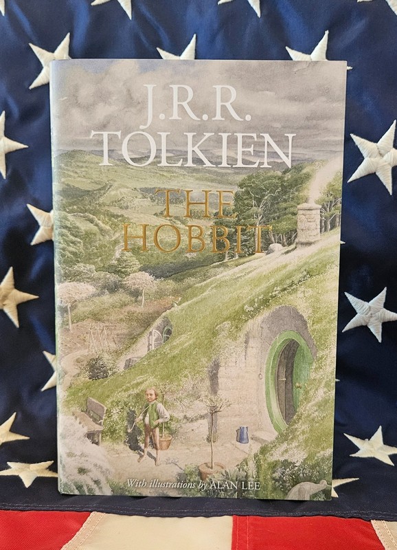 NEW JRR Tolkien The Hobbit Hardcover Illustrated Alan Lee 1st First Printing
