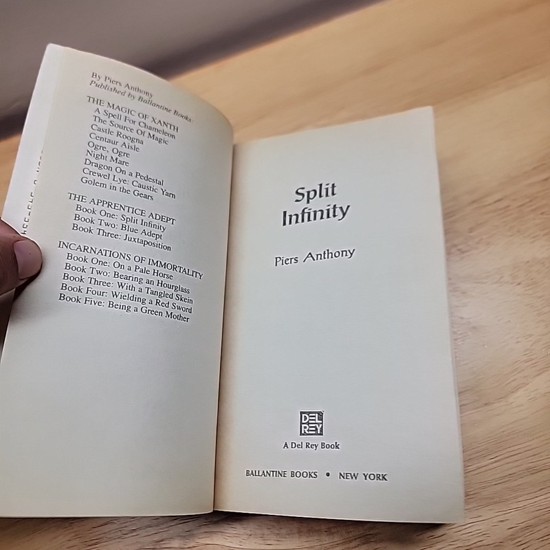 Split Infinity by Piers Anthony (1991 Acceptable) gallery