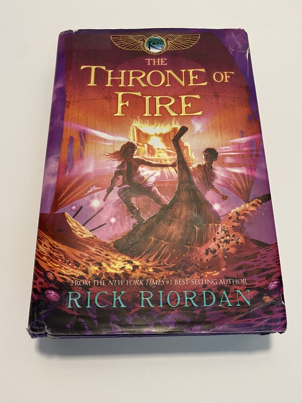 The Throne of Fire (The Kane Chronicles, Book Two) by Rick Riordan