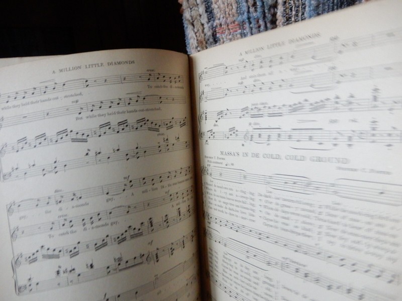 ANTIQUE 1918 JUNIOR SONGS BY HOLLIS DANN 207 PAGES gallery