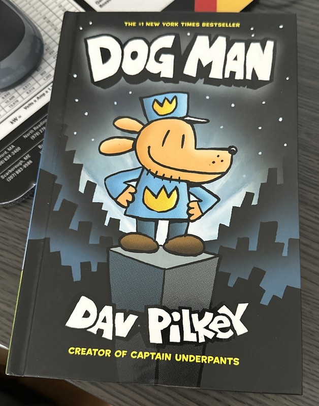 Dog Man Ser.: Dog Man: a Graphic Novel (Dog Man #1): from the Creator of Captain