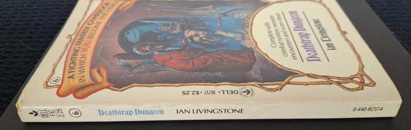 Fighting Fantasy Gamebook #6: Deathtrap Dungeon Ian Livingstone Dell gallery