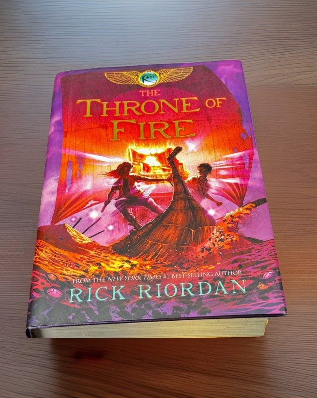 Kane Chronicles Book 2 The Throne of Fire Rick Riordan Carter Sadie HC 2011