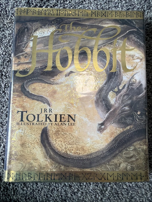 Vintage JRR Tolkien Fantasy Book The Hobbit Illustrated by Alan Lee HC 1997