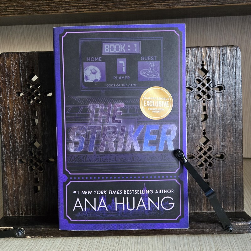 The Striker : A Novel by Ana Huang Barnes & Noble Exclusive Edition (2024, PB)