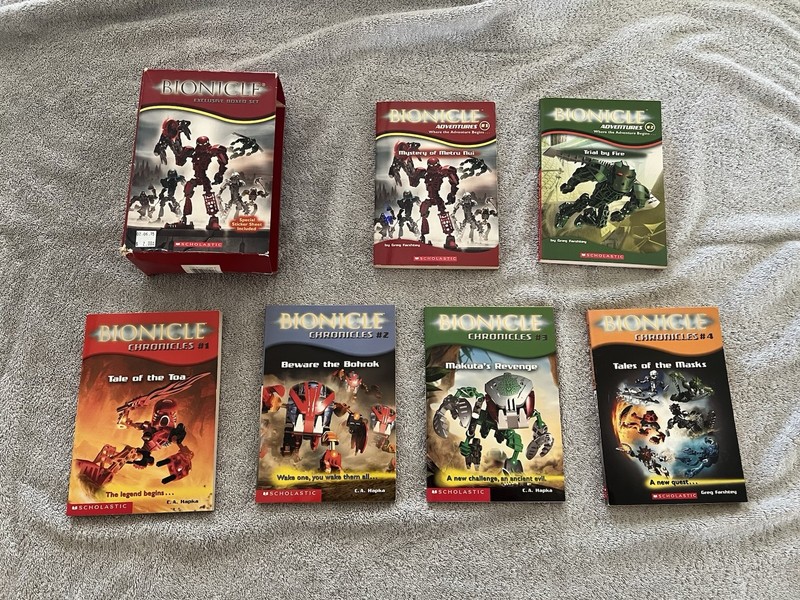 BIONICLE Exclusive Box Set Book Set Bionicles Chronicles #1-4 & Adventures #1-2