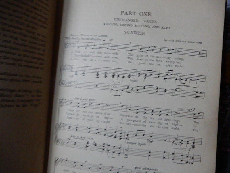 ANTIQUE 1918 JUNIOR SONGS BY HOLLIS DANN 207 PAGES gallery