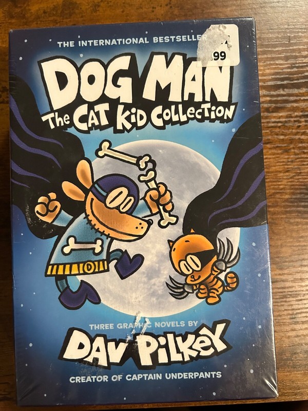 Dog man 3 book set hardcover Dav Pilkey blue