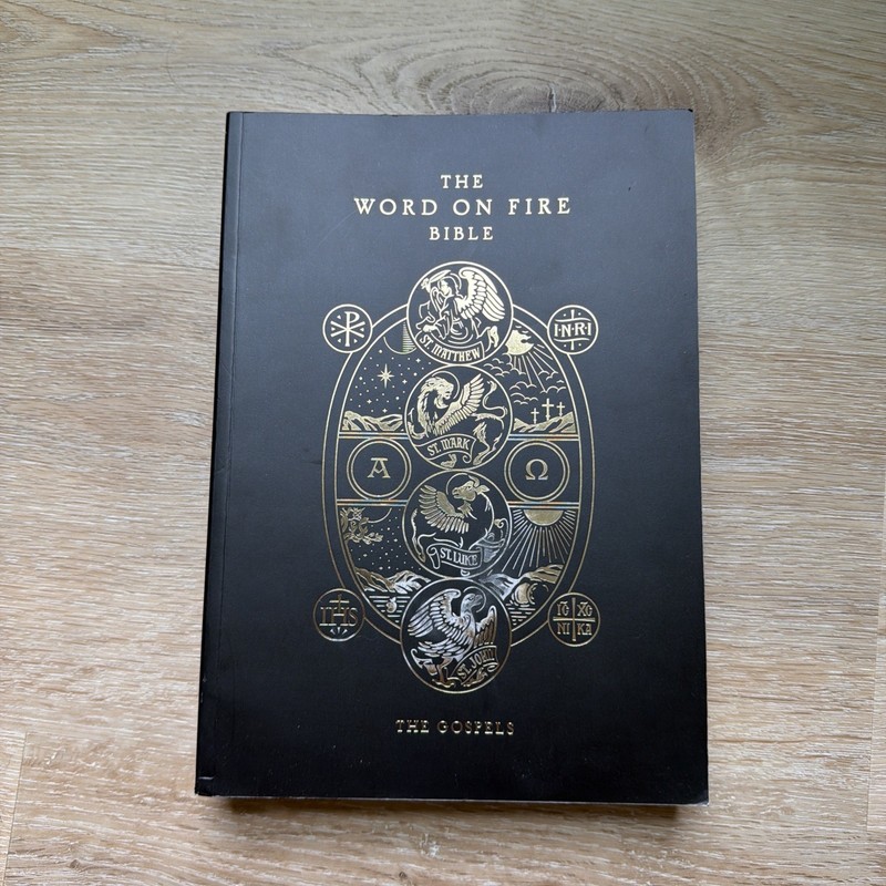 The Word on Fire Bible The Gospels Paperback