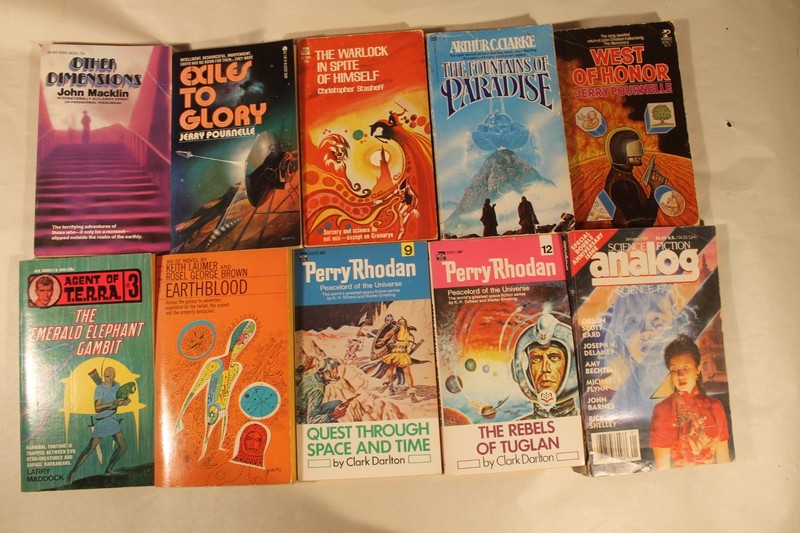 Lot of 10 Vintage Science Fiction Novels – Pournelle, Laumer, Darlton, Maddock