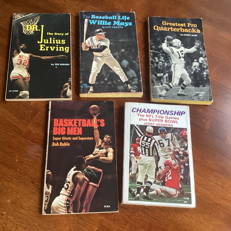VINTAGE SOFTCOVER Sports BOOKS ~SET OF Five~ SCHOLASTIC Book Services 1969-75
