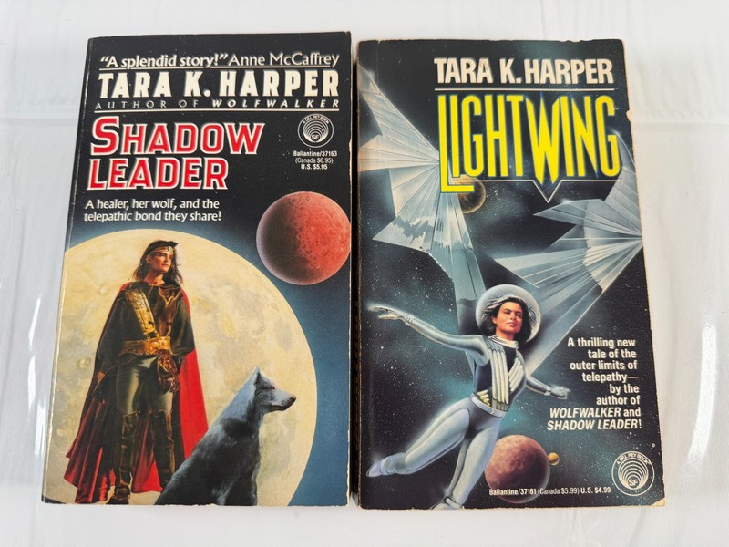 Lot of 2 Tara K Harper 1st Ed Sci-Fi Vintage Paperback, Shadow Leader, Lightwing
