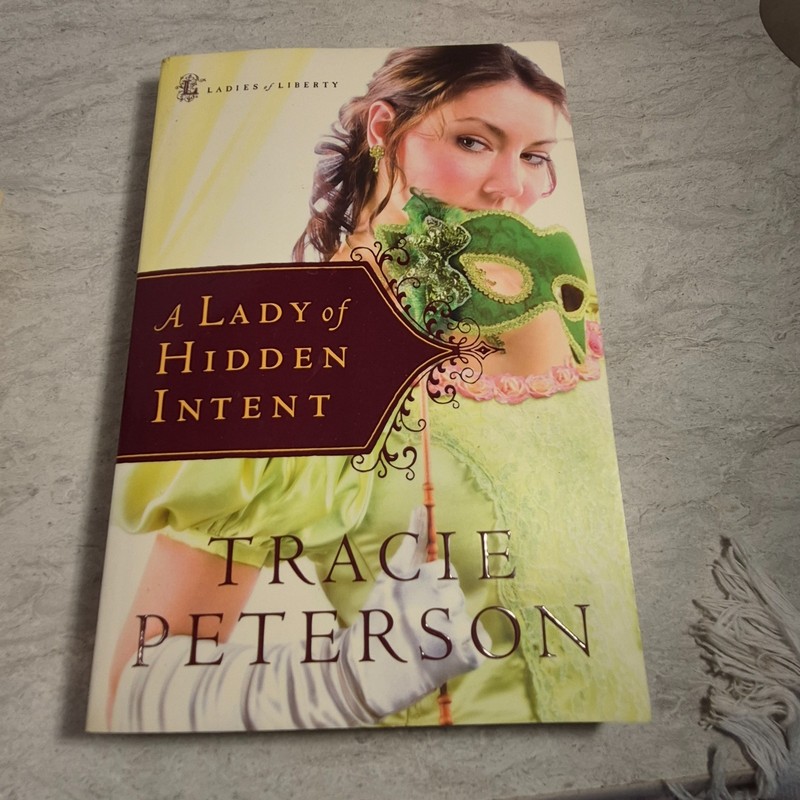3 Tracie Peterson Ladies of Liberty Series Book's gallery