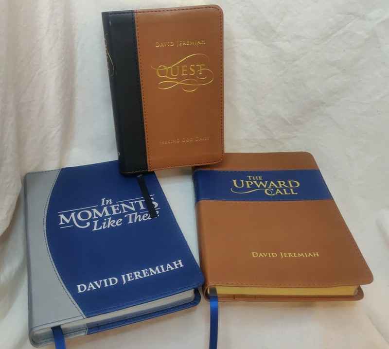 David Jeremiah 3 Book LOT~Quest, The Upward Call, In Moments Like These~LN!