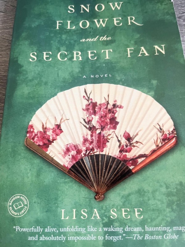 Snow Flower and the Secret Fan by Lisa See (PB) gallery