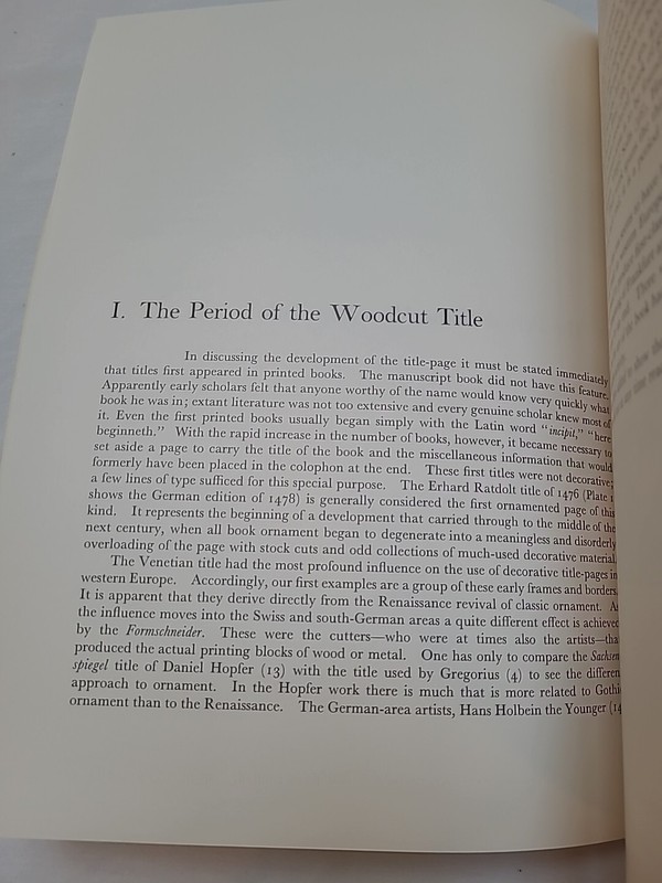 Two Hundred Decorative Title Pages by Nesbitt, Alexander [18] gallery